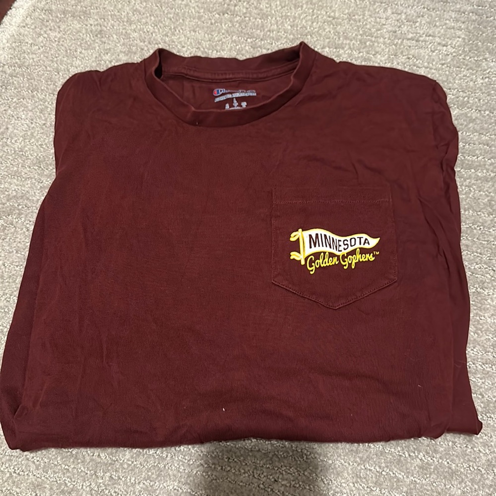 University of Minnesota shirt w/ pocket